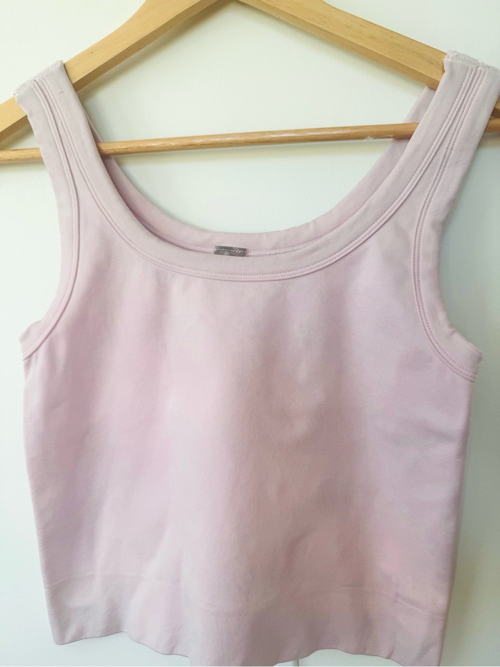 Lily & Lace Tank Top Womens L/XL Pink Seamless Stretch Scoop Neck Basic